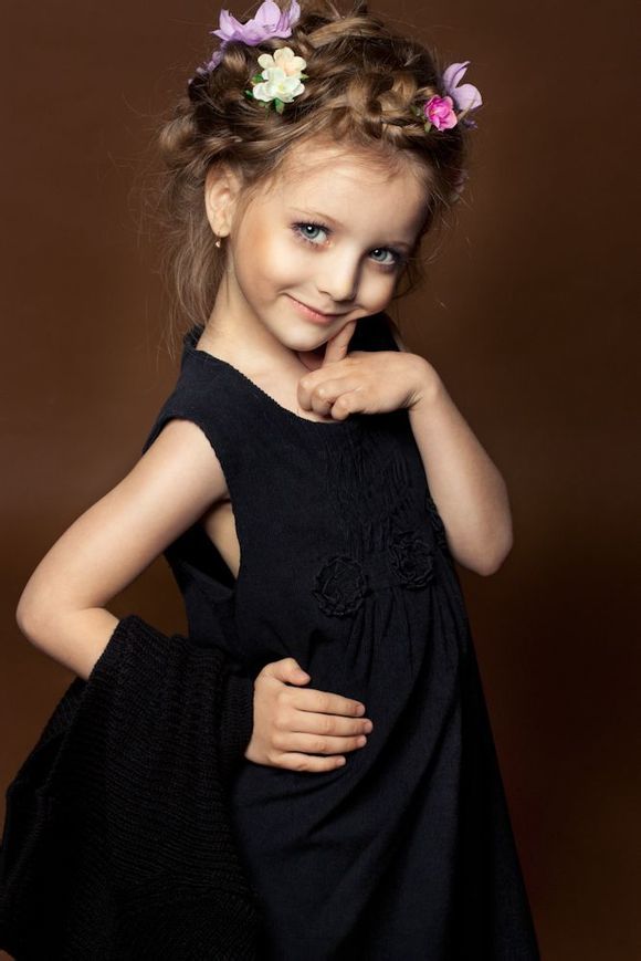 ݐݷs^ç X`ja^{R(Angelina Kurkina)|ÿ,[lܳyˣe],WFݤB