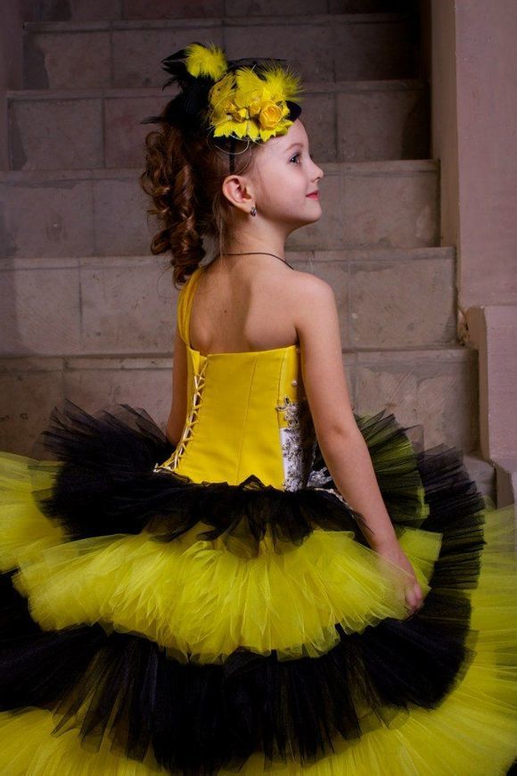 ݐݷs^ç X`ja^{R(Angelina Kurkina)|ÿ,[lܳyˣe],WFݤB