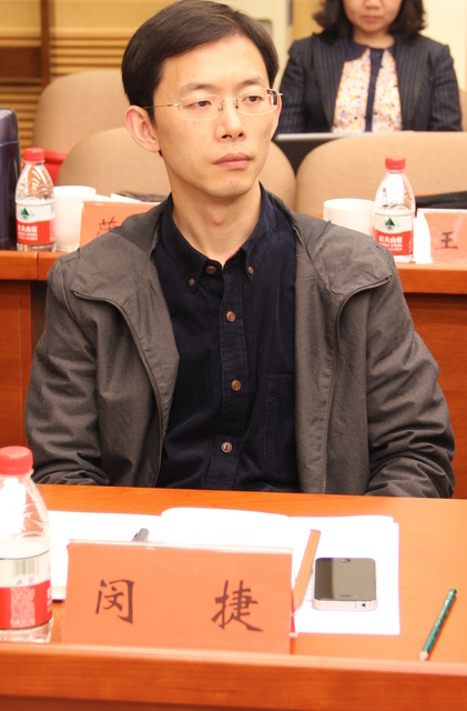 yIu{䕼uY{u֩I