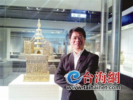 《國寶檔案》臺灣區主持人:土豪造就收藏市場