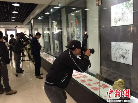 廣州舉行“大過羊年”藝術展百余只臺灣瓷羊參展