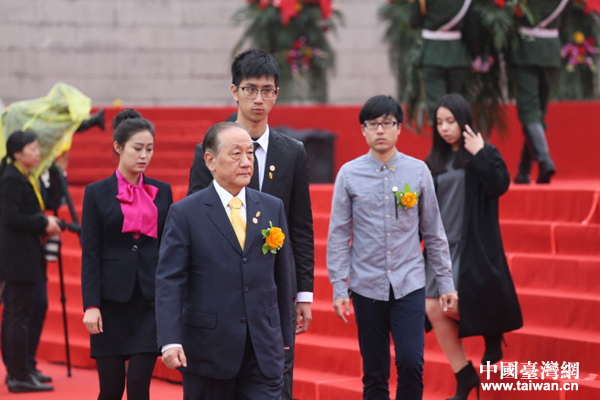 新黨主席鬱慕明參加公祭典禮