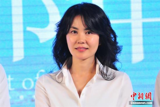 王菲現身房產中心遭投拍經紀人：侵犯個人隱私