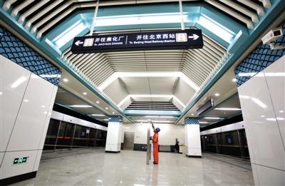 北京4條地鐵新線空載試運行 年底通車