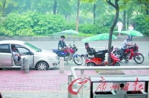 有市民報料稱用叫車軟件竟招來了“黑車”。