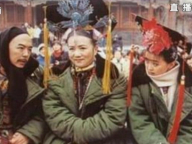 盤點穿過軍大衣的明星們