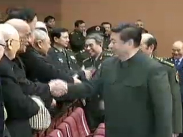 中央軍委舉行慰問駐京部隊老幹部迎新春文藝演出