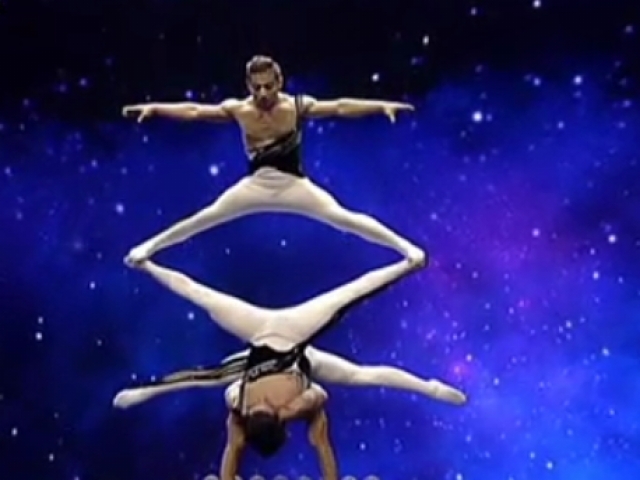 正月十五鬧元宵  晚會精彩早知道：雜技演繹狂想  魔術送來祝福