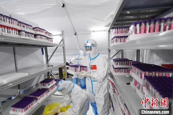 A@դX@yNw𽤹Ǧb{JϥΡC@A 