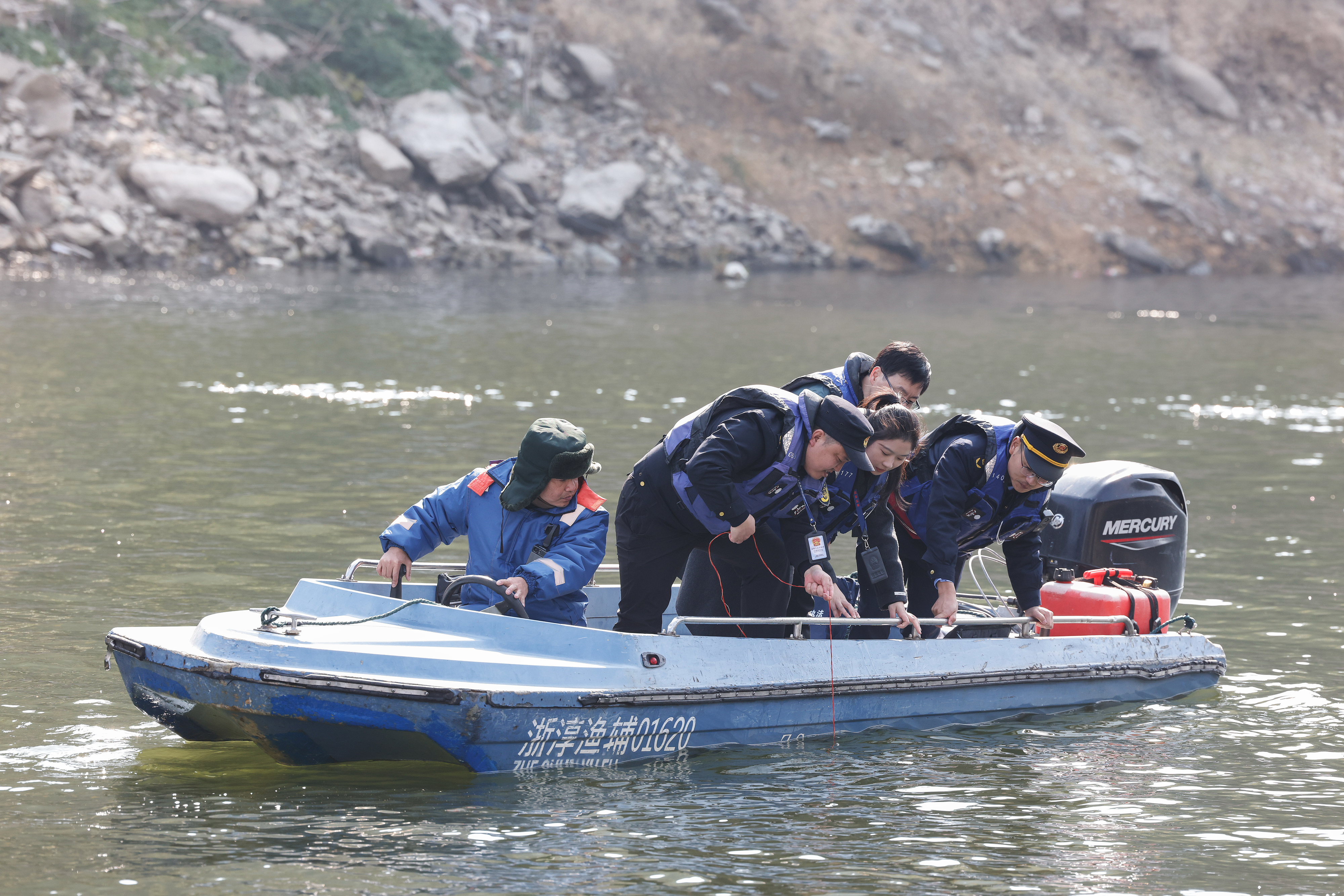 2025�~12��4��A�����C�{�E�w���P�w�����s�������˺ʹ�F���κ�X��F���k�H������p��ɪ��s�w�����|�f����i��`�A�ƨ��e�A�@�P�O�@���~�귽�M����ͺA���ҡC