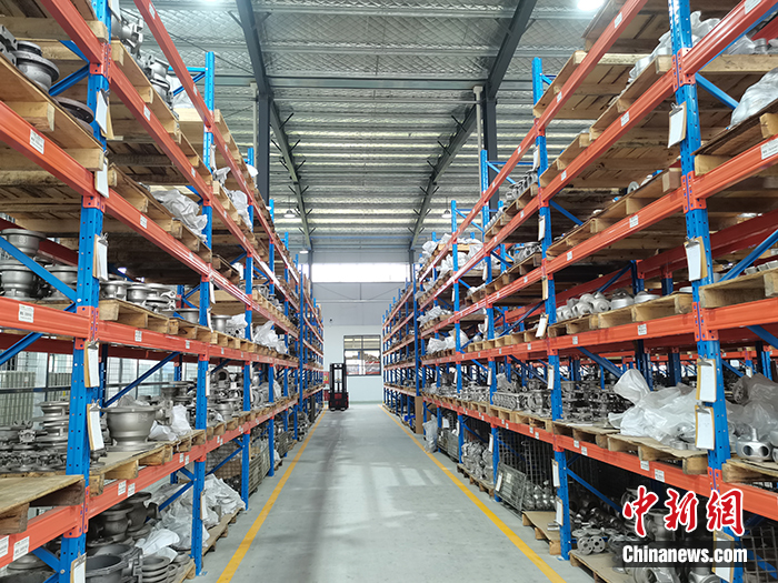 ϬqͲC~C <a target='_blank' href='http://big5.arats.com.cn/gate/big5/www.chinanews.com/'><p  align=