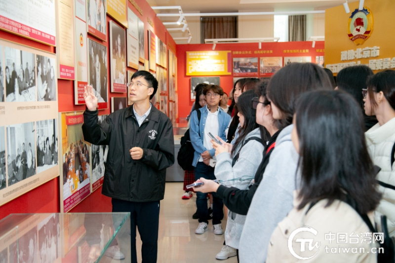 SZحq񡨨졧iAbʻOͪӤ@O}ͭӥD